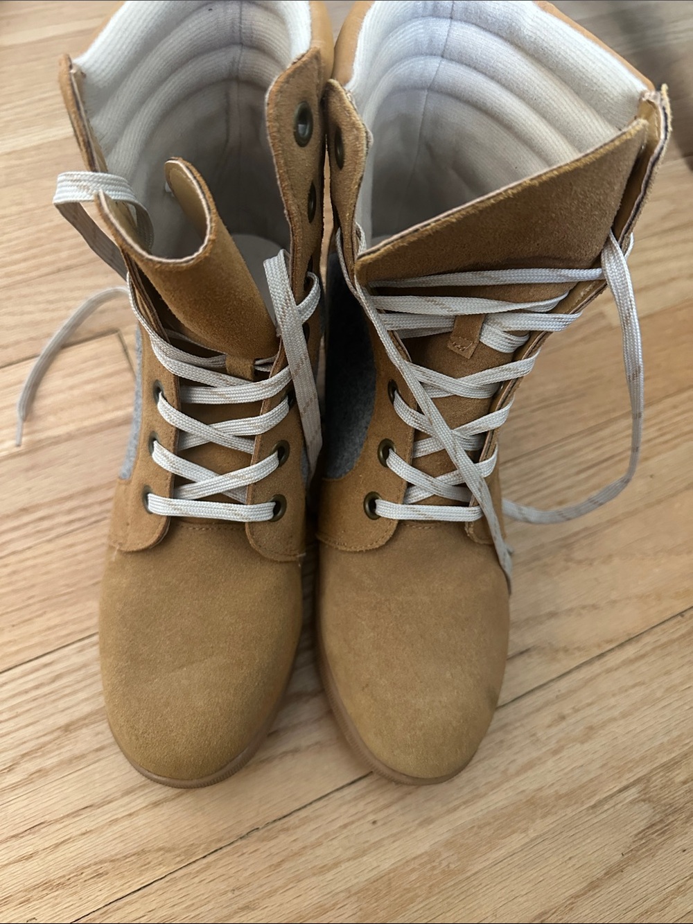 Serra Wheat Suede Combat Boots with Cream Laces